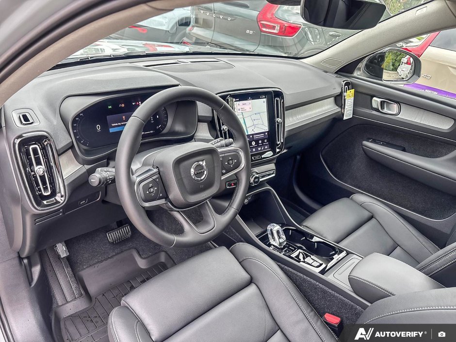 2026 Volvo XC40 Plus Dark Theme-13