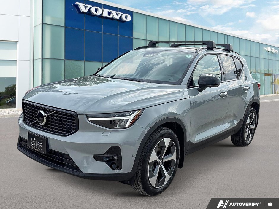 2026 Volvo XC40 Plus Dark Theme-0