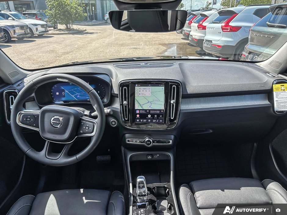 2026 Volvo XC40 Plus Dark Theme-24