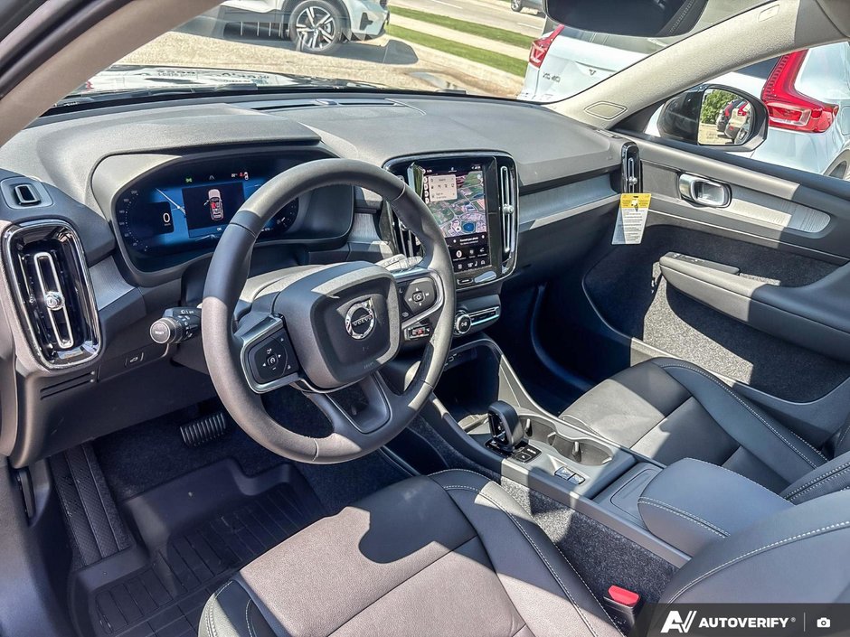 2026 Volvo XC40 Core Dark Theme-13