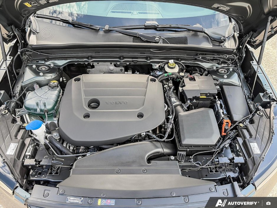2026 Volvo XC40 Core Dark Theme-7