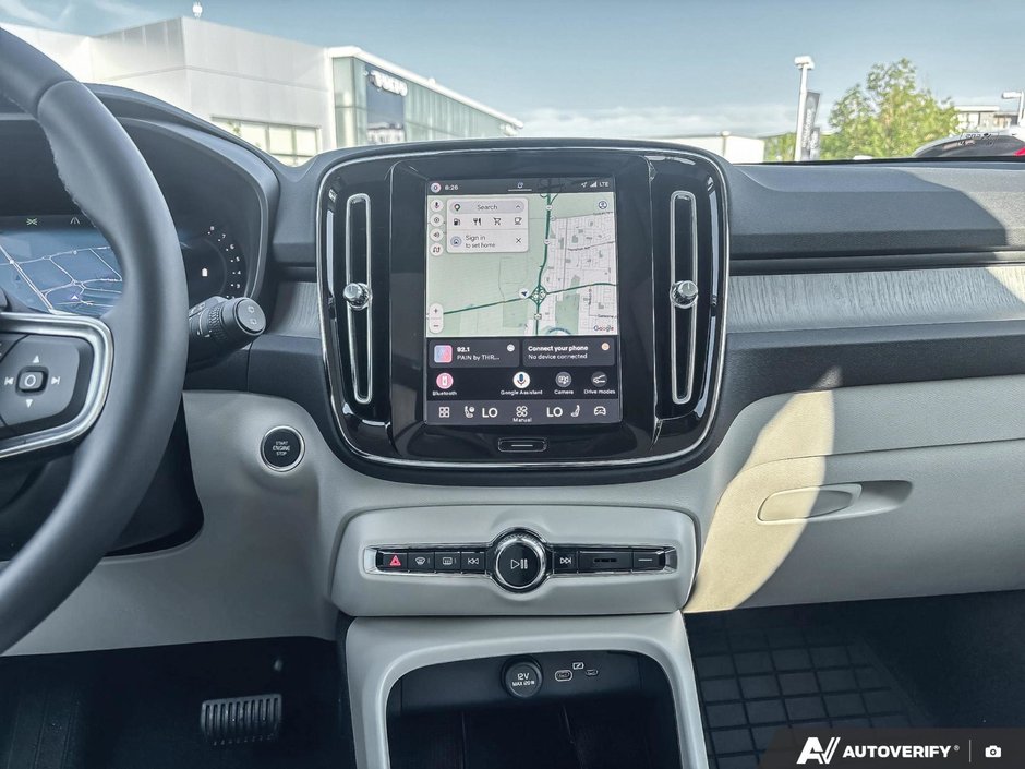 2026 Volvo XC40 Plus Dark Theme-19