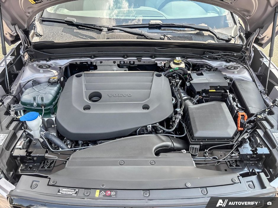 2026 Volvo XC40 Core Dark Theme-7