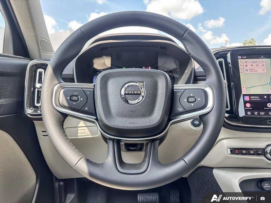 2026 Volvo XC40 Core Dark Theme-14