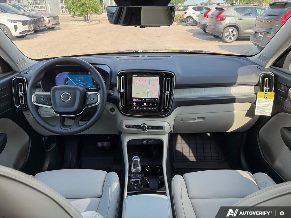 2026 Volvo XC40 Ultra Dark Theme-23