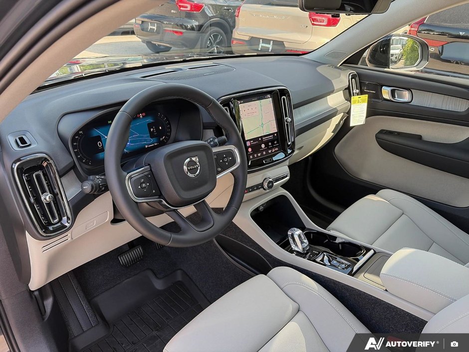 2026 Volvo XC40 Ultra Dark Theme-12