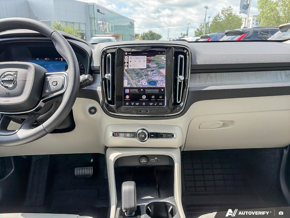 2026 Volvo XC40 Core Dark Theme-3