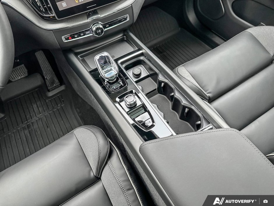 2026 Volvo XC60 Plug-In Hybrid Polestar Engineered-18