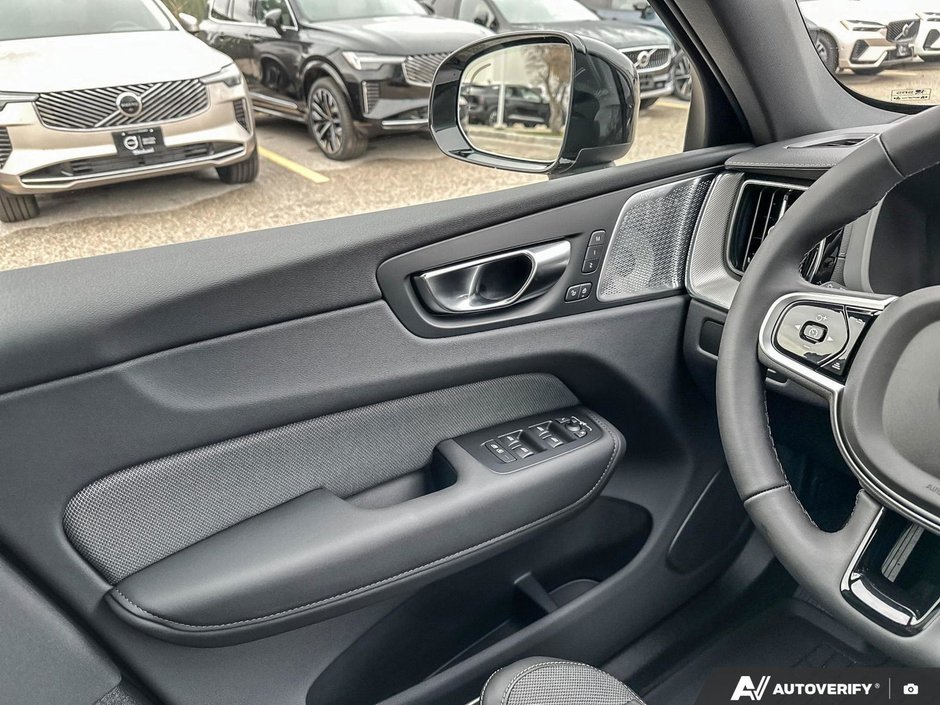 2026 Volvo XC60 Plug-In Hybrid Polestar Engineered-17