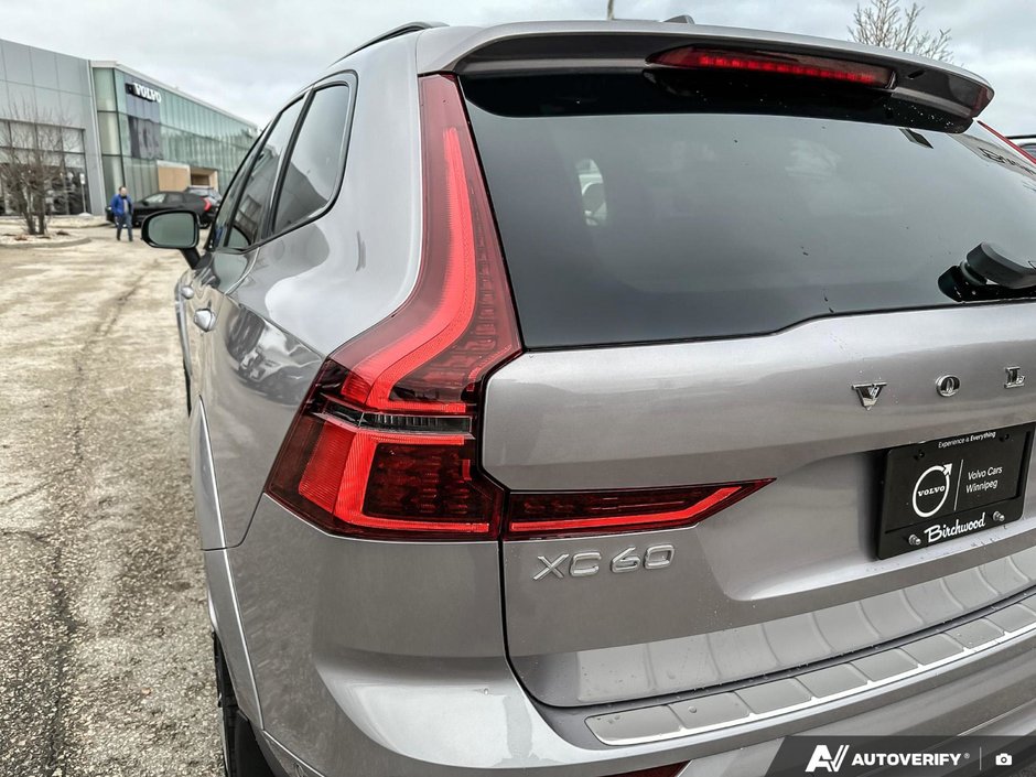2026 Volvo XC60 Plug-In Hybrid Polestar Engineered-12