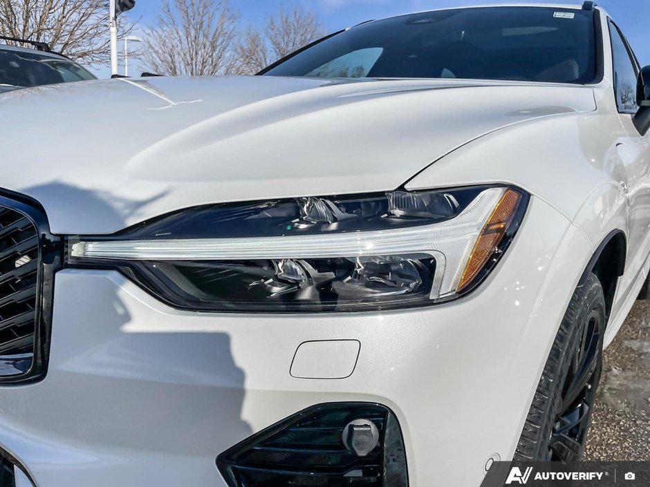 2026 Volvo XC60 Plug-In Hybrid Ultra Black Edition-10