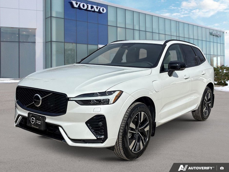 2026 Volvo XC60 Plug-In Hybrid Core Dark Theme-0