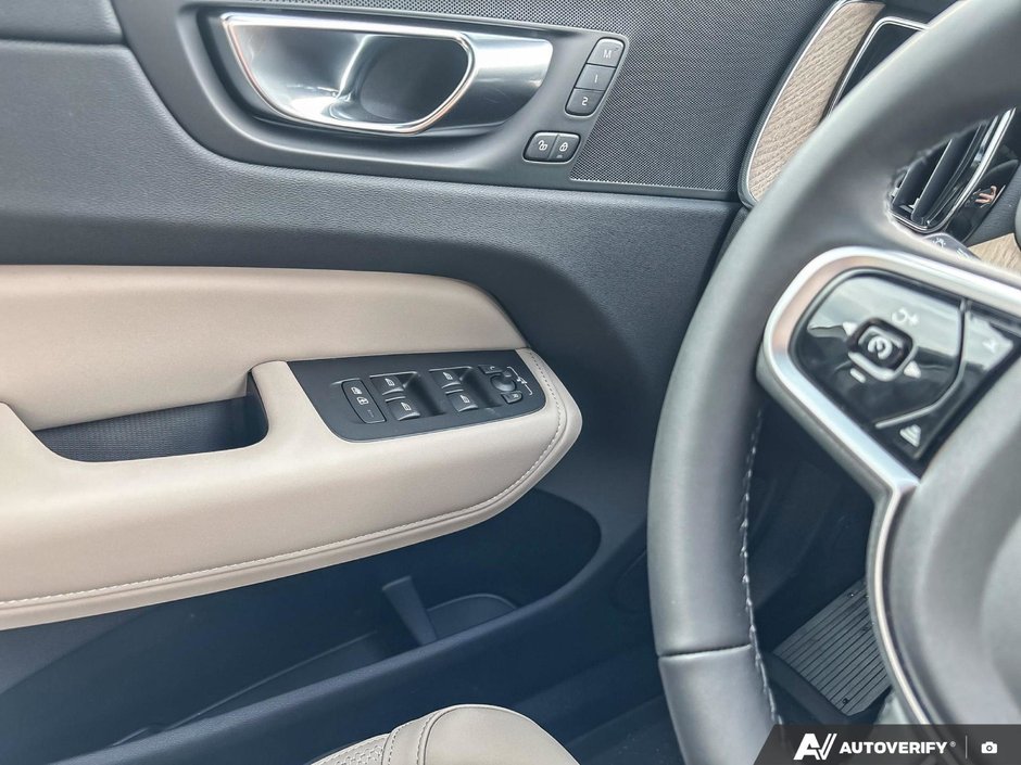 2026 Volvo XC60 Plug-In Hybrid Core Dark Theme-16