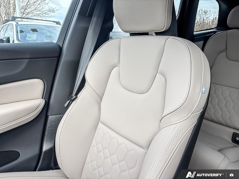 2026 Volvo XC60 Plug-In Hybrid Core Dark Theme-19