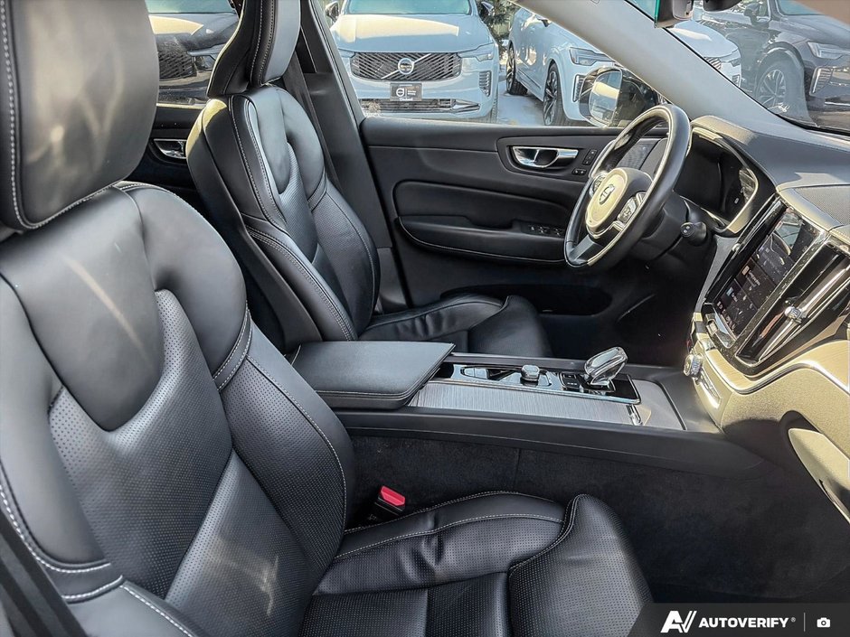 2022 Volvo XC60 Recharge Inscription-22