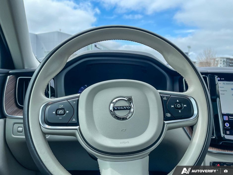 2022 Volvo XC60 Recharge Inscription Expression-13