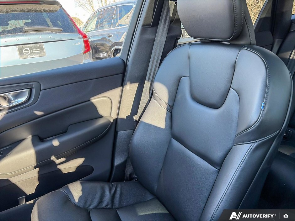 2024 Volvo XC60 Recharge Core Dark Theme-20