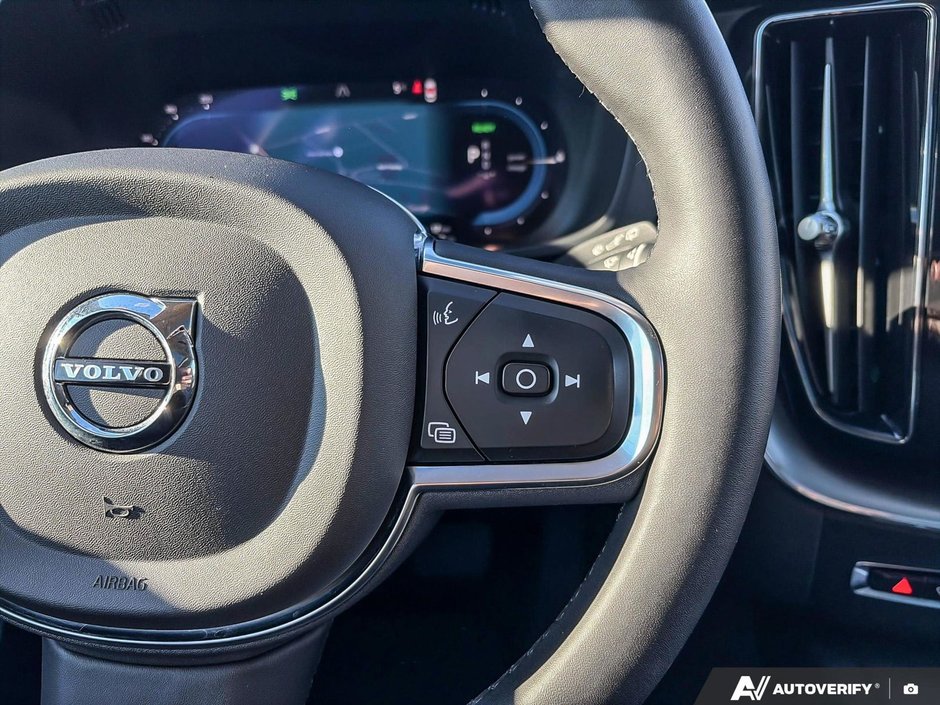 2024 Volvo XC60 Recharge Core Dark Theme-16