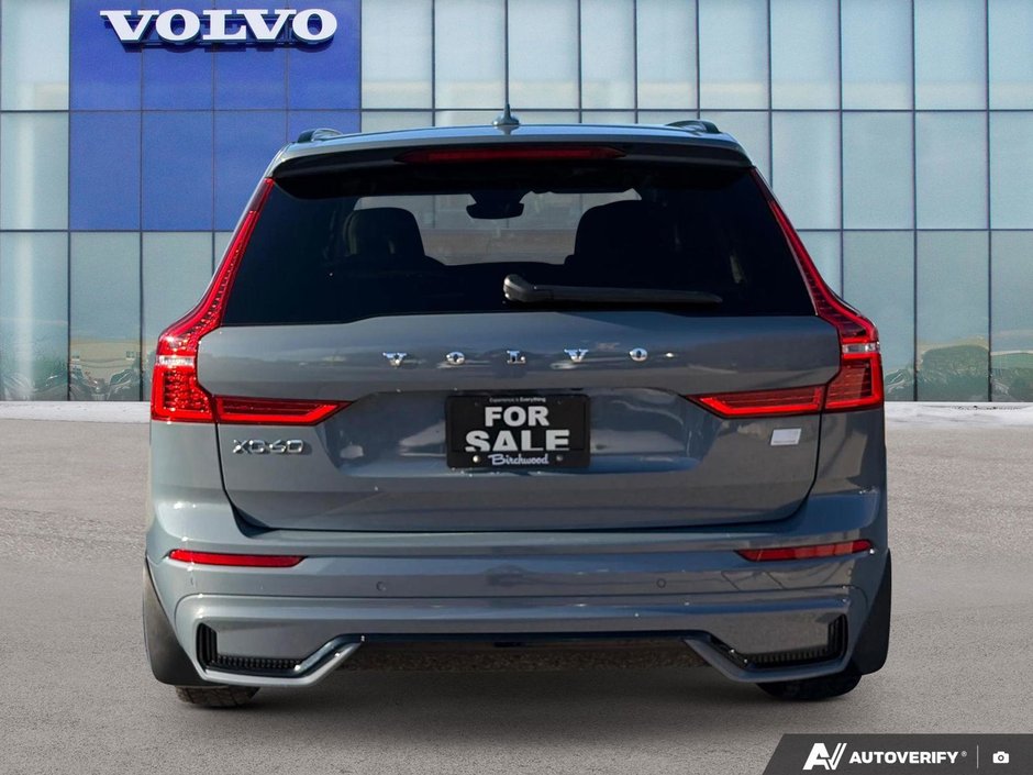 2024 Volvo XC60 Recharge Core Dark Theme-4