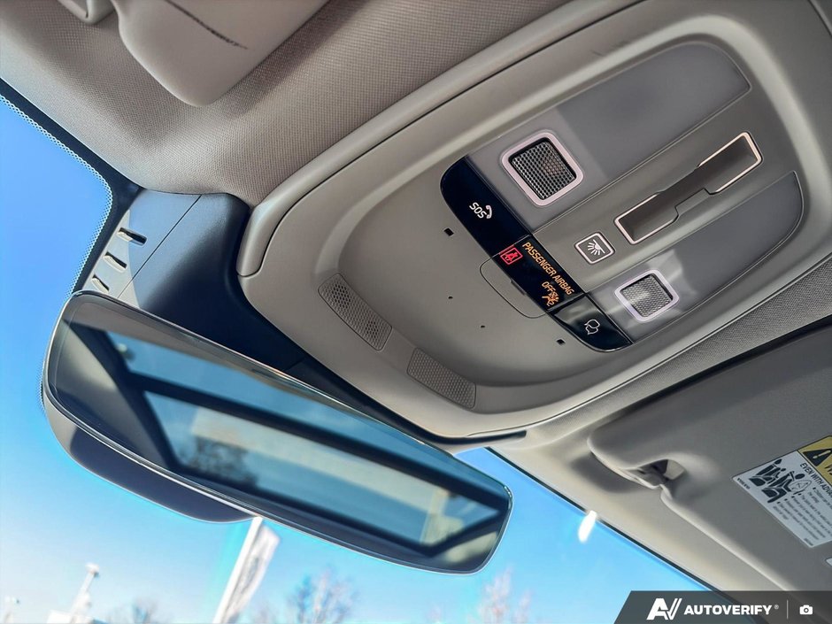 2024 Volvo XC60 Recharge Core Dark Theme-21