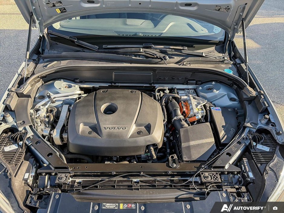 2024 Volvo XC60 Recharge Core Dark Theme-7