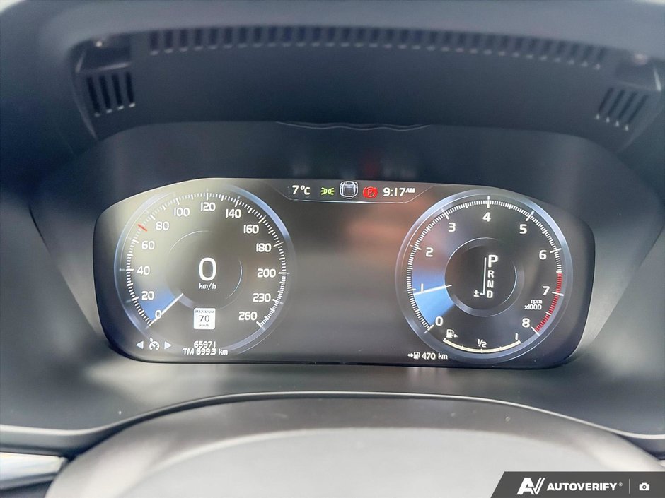 2020 Volvo XC60 Momentum-14