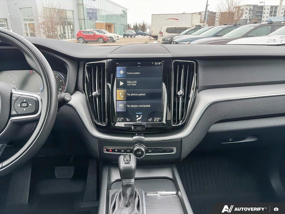 2020 Volvo XC60 Momentum-18