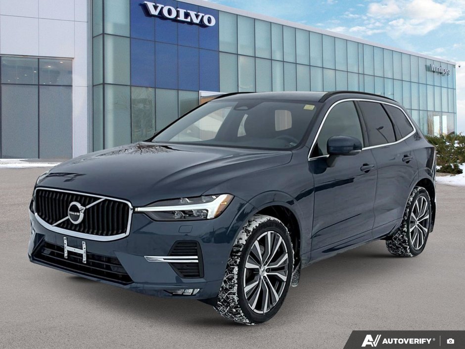 2022 Volvo XC60 Momentum-0