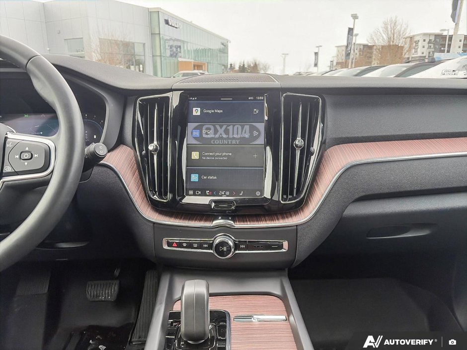 2022 Volvo XC60 Momentum-18