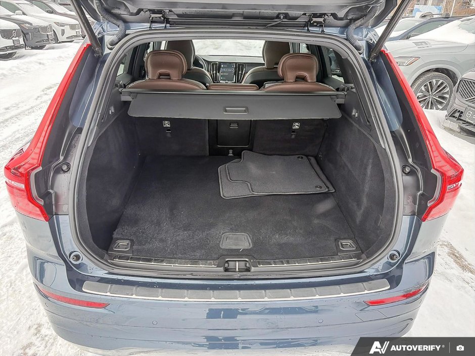2022 Volvo XC60 Momentum-7