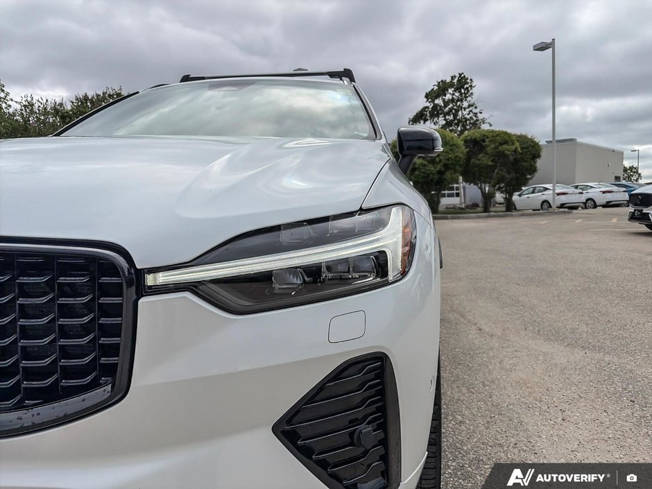 2022 Volvo XC60 R-Design-11