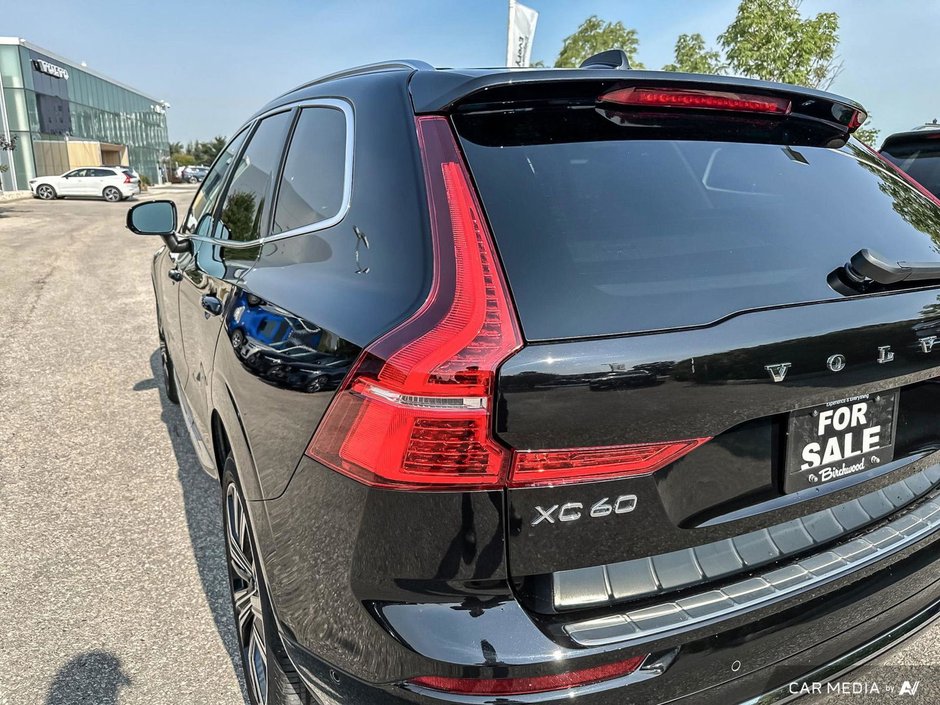 2023 Volvo XC60 Plus Bright Theme-12