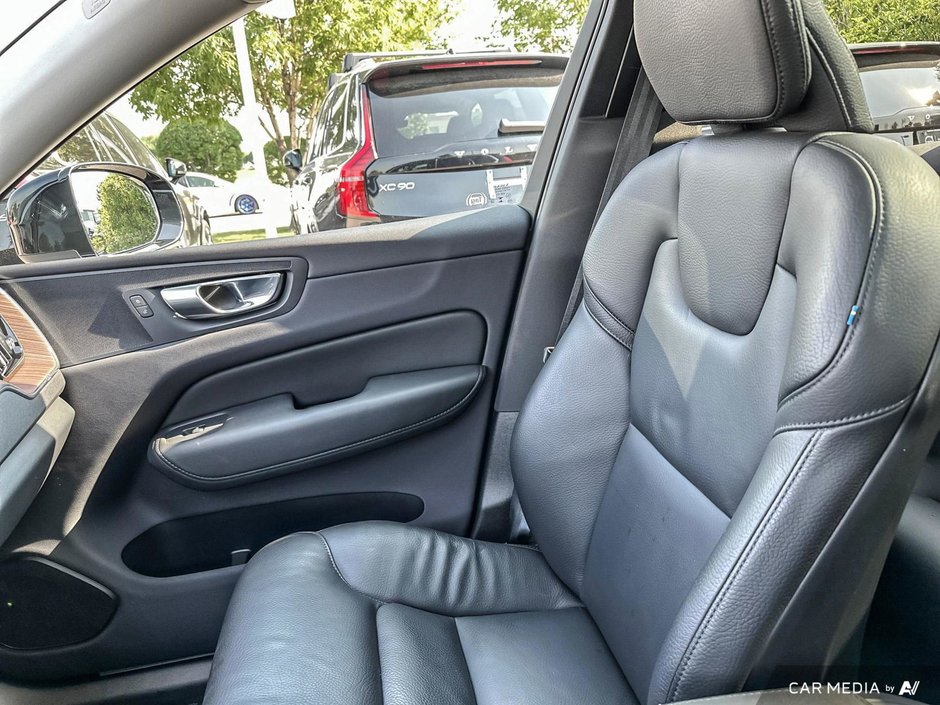 2023 Volvo XC60 Plus Bright Theme-20