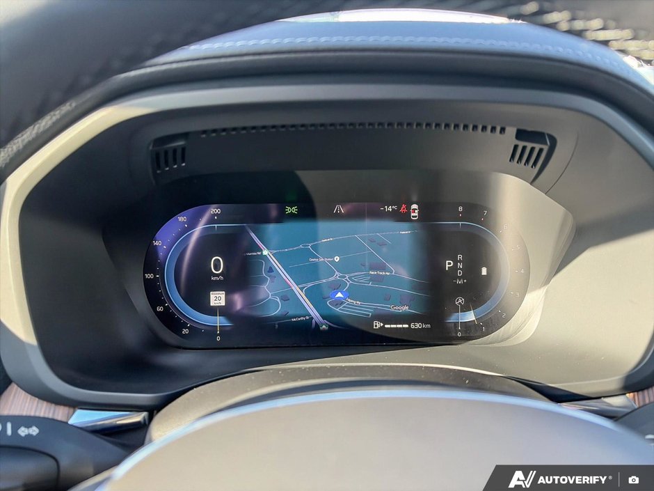 2023 Volvo XC60 Ultimate Dark Theme-14