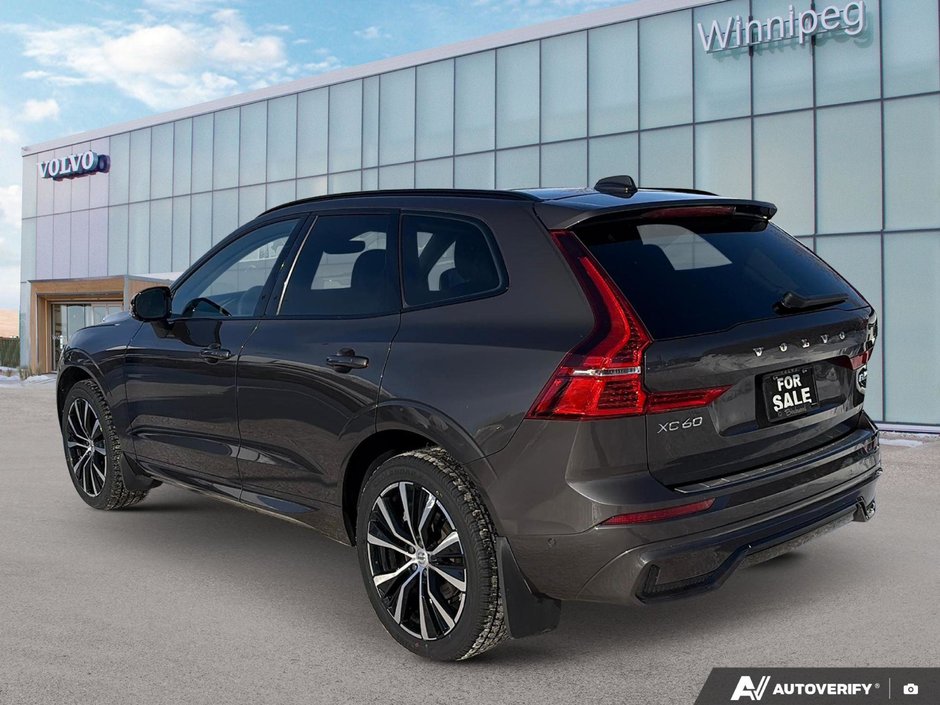 2023 Volvo XC60 Ultimate Dark Theme-2