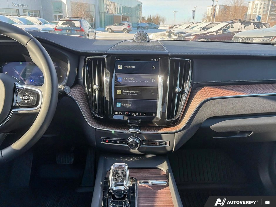 2023 Volvo XC60 Ultimate Dark Theme-18