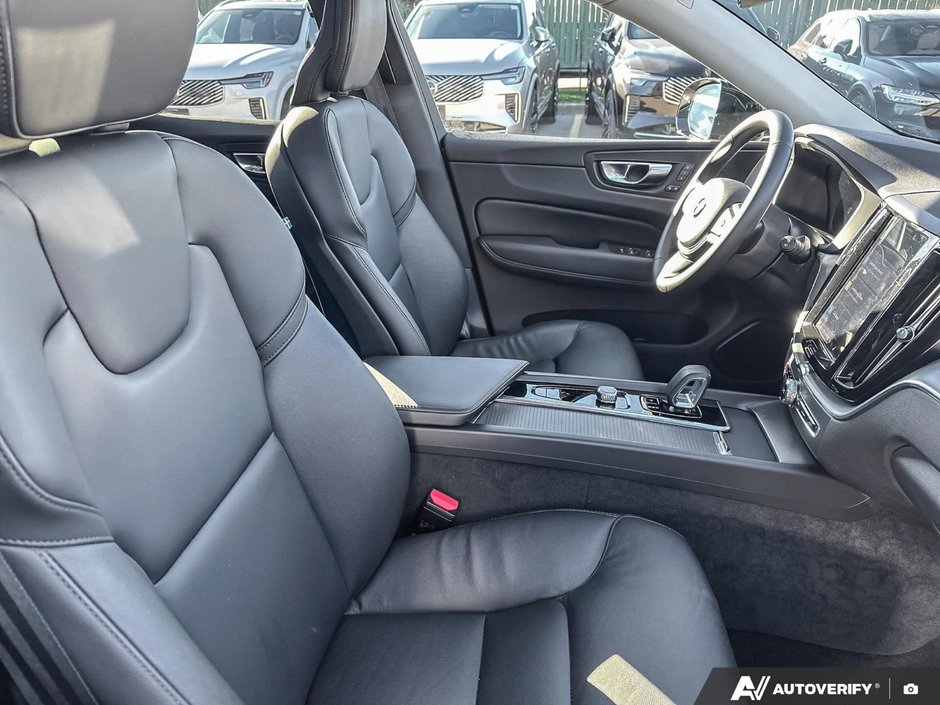 2025 Volvo XC60 Core Dark Theme-22