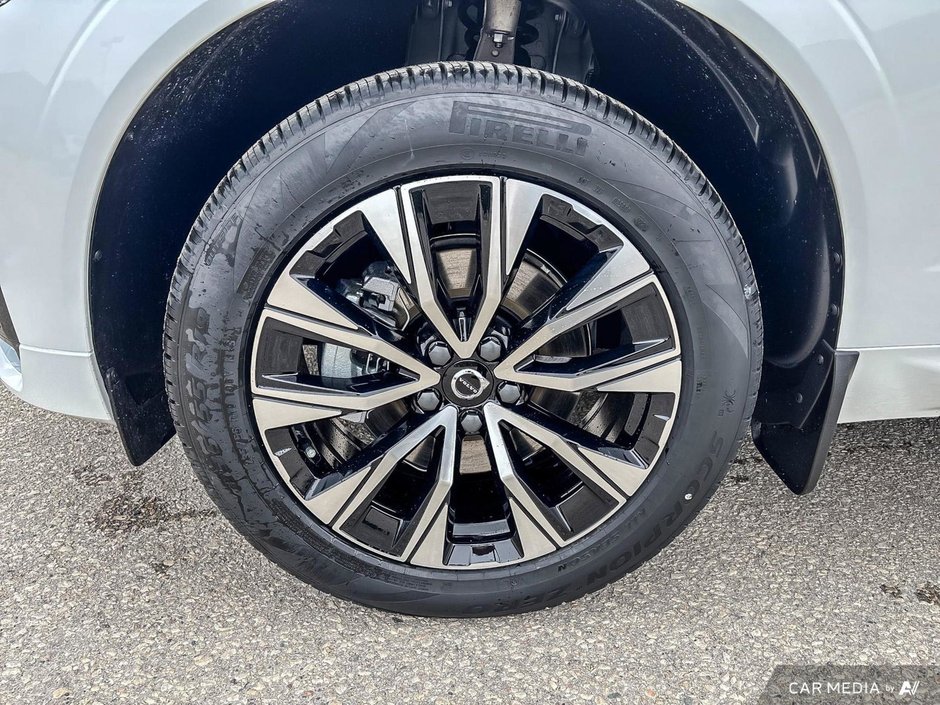 2025 Volvo XC60 Core Dark Theme-9