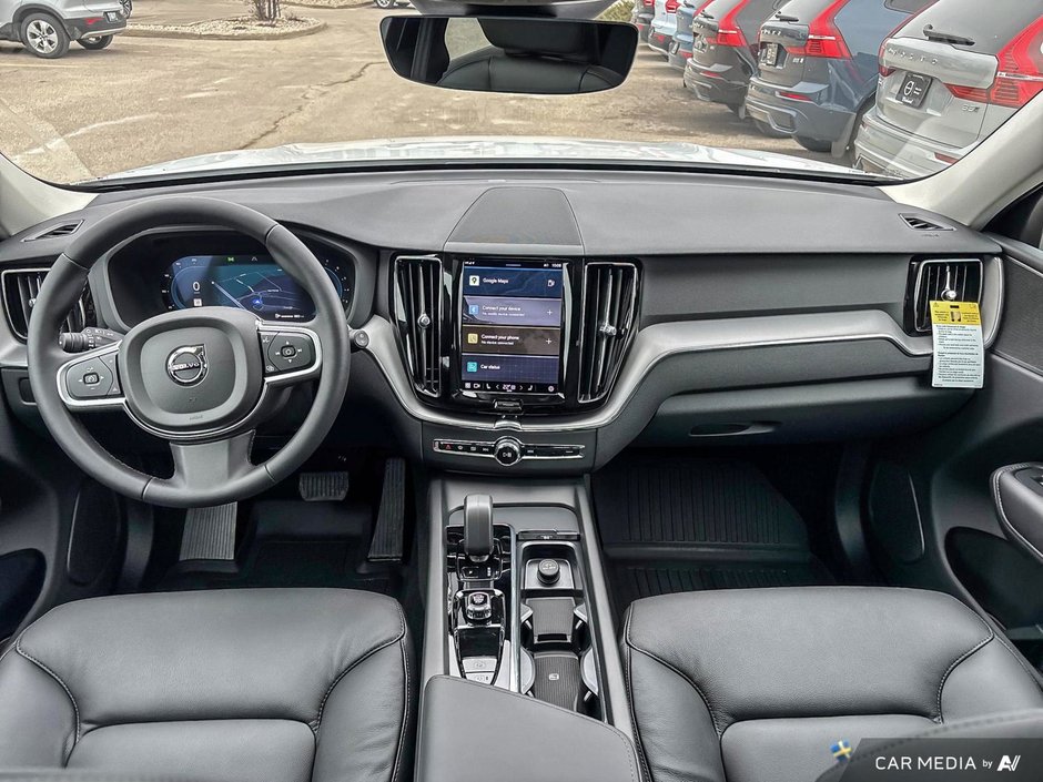 2025 Volvo XC60 Core Dark Theme-24