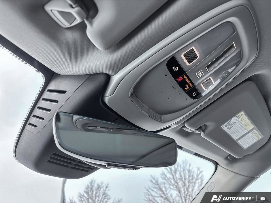 2025 Volvo XC60 Plus Dark Theme-21