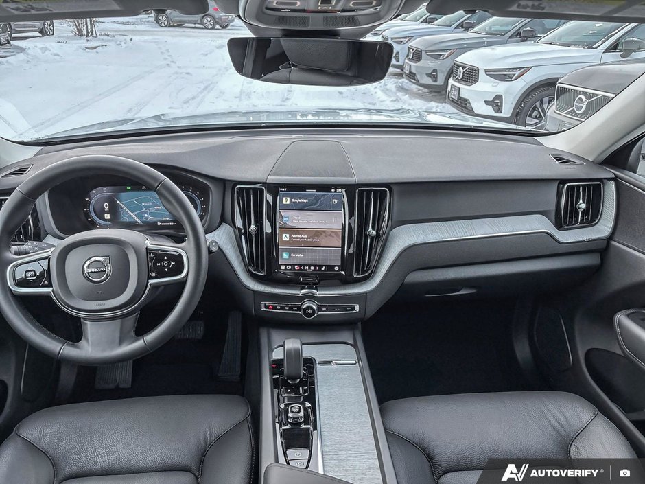2025 Volvo XC60 Plus Dark Theme-24