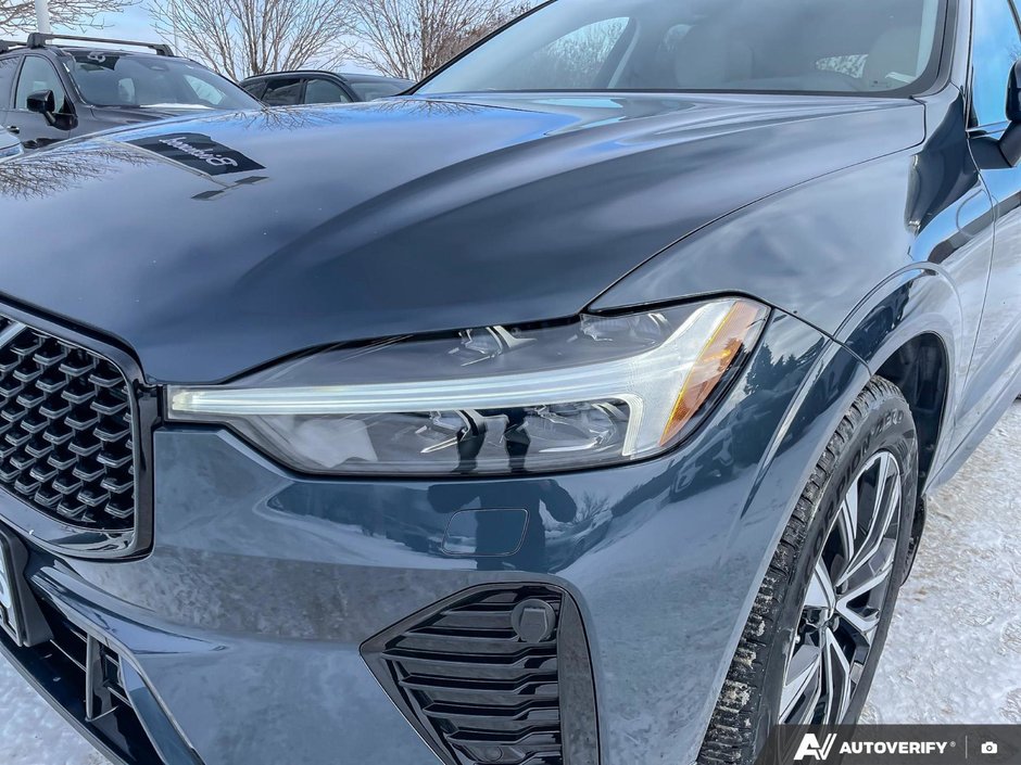 2025 Volvo XC60 Core Dark Theme-10