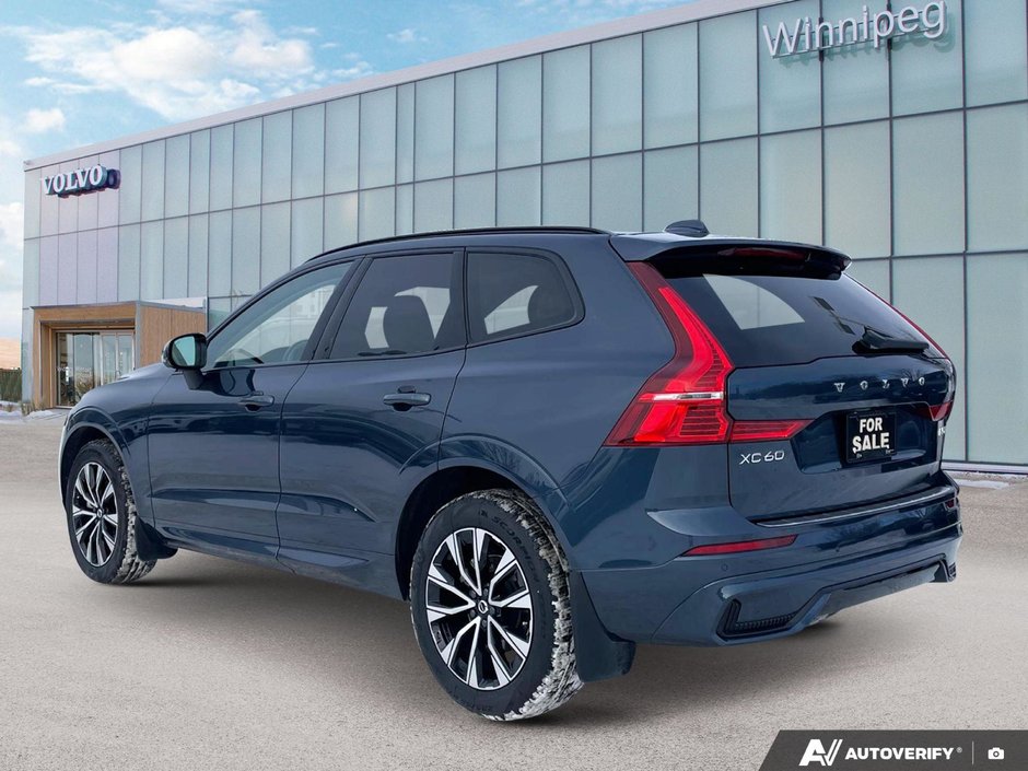 2025 Volvo XC60 Core Dark Theme-2