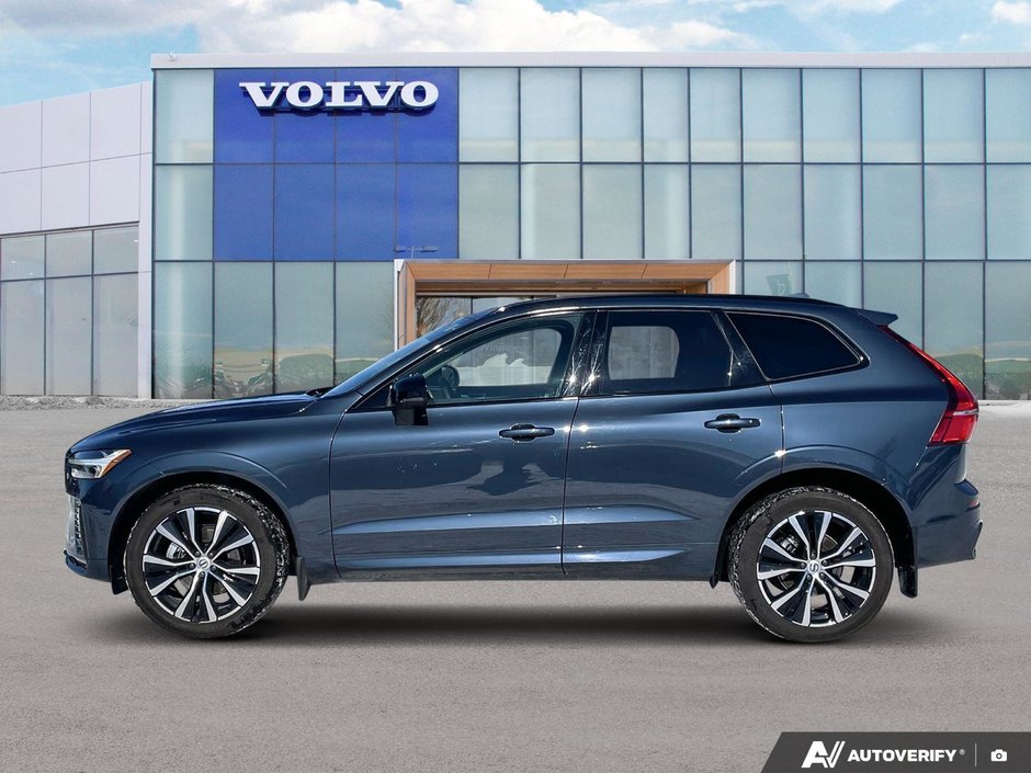 2025 Volvo XC60 Plus Dark Theme-1