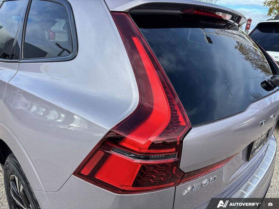 2026 Volvo XC60 Core Dark Theme-12