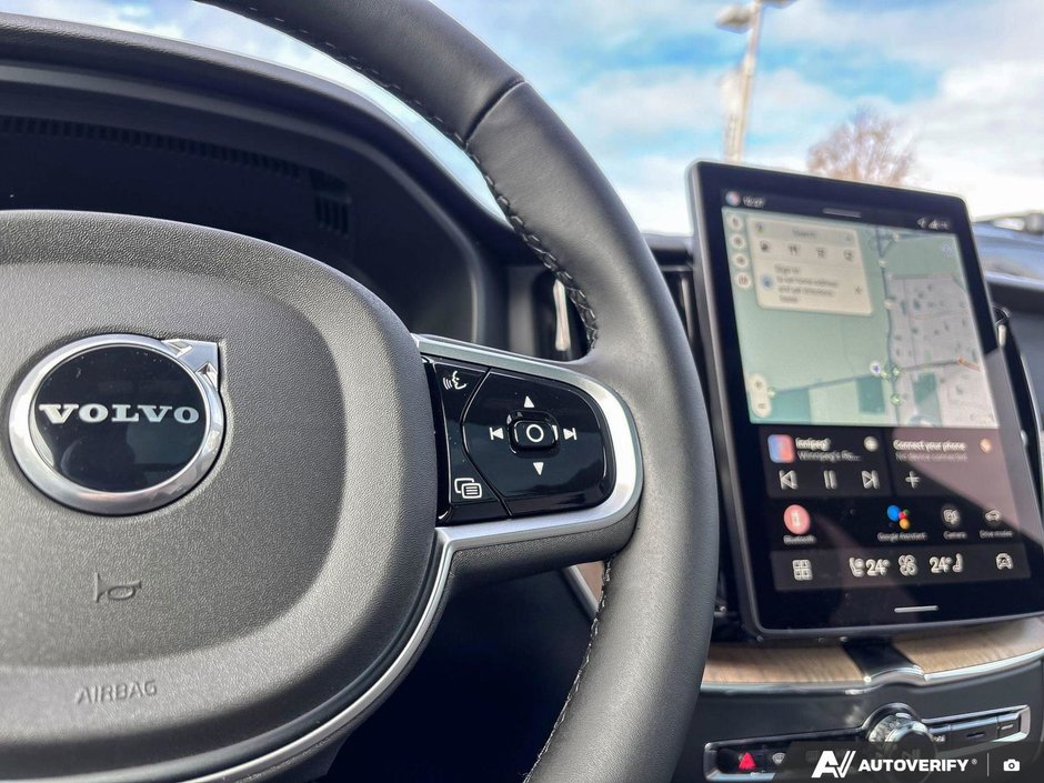 2026 Volvo XC60 Core Dark Theme-16