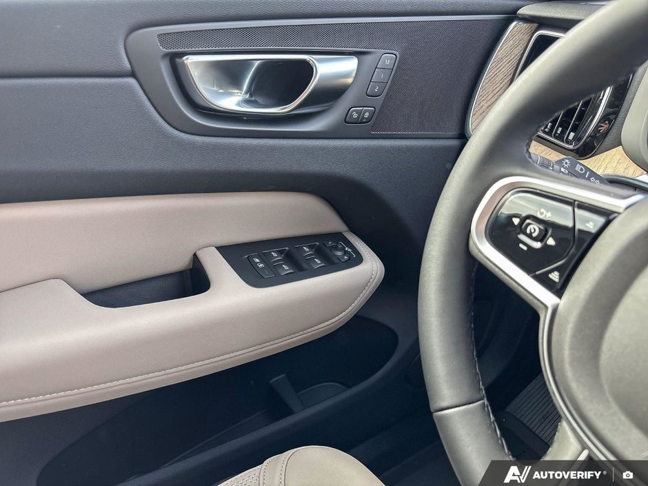 2026 Volvo XC60 Core Dark Theme-17