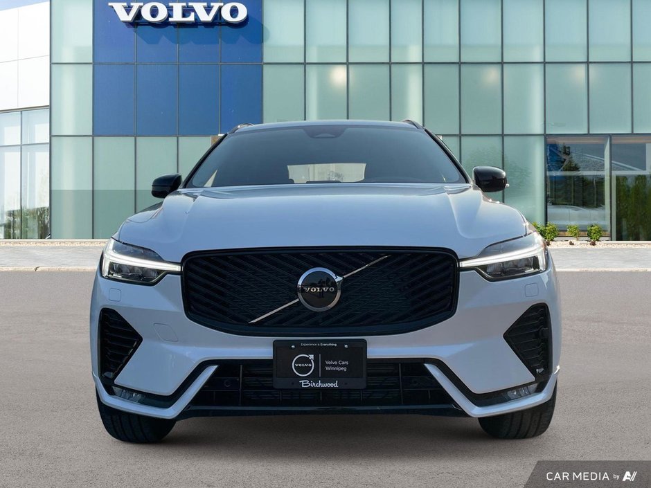 2026 Volvo XC60 Core Dark Theme-5
