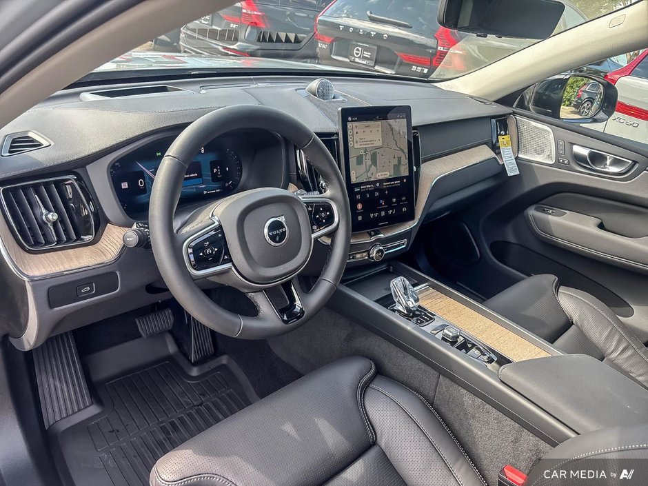 2026 Volvo XC60 Ultra Dark Theme-13