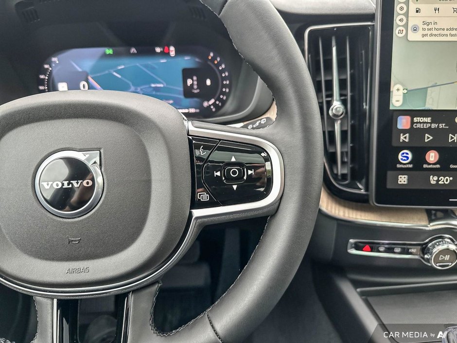 2026 Volvo XC60 Core Dark Theme-16